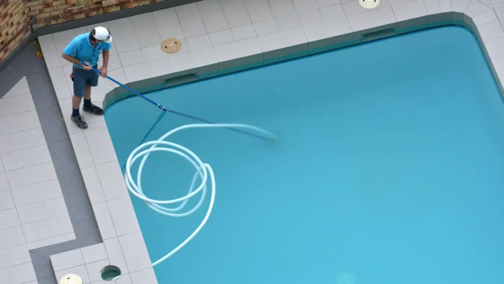 How to Clean Above the Ground Pool without draining it
