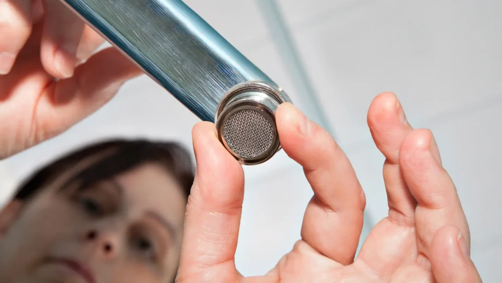 unclog the faucet aerator